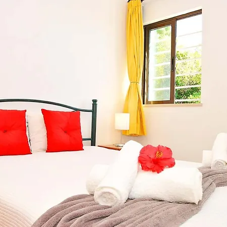 Villa Isis - Com Piscina Aquecivel E Bbq -