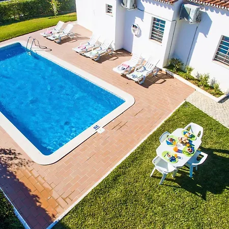Isis - Com Piscina Aquecivel E Bbq - וילה אלבופיירה